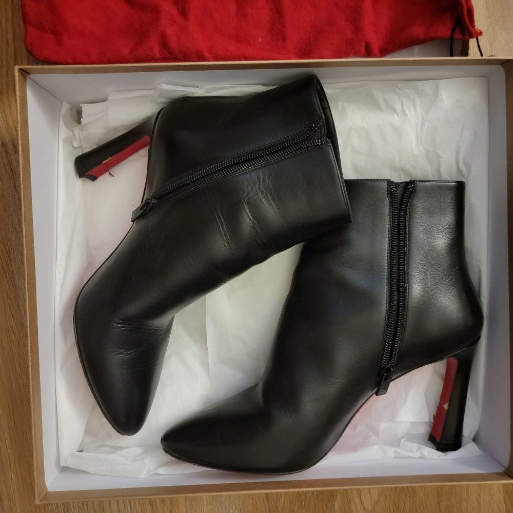 **Christian Louboutin booties sz 39!**